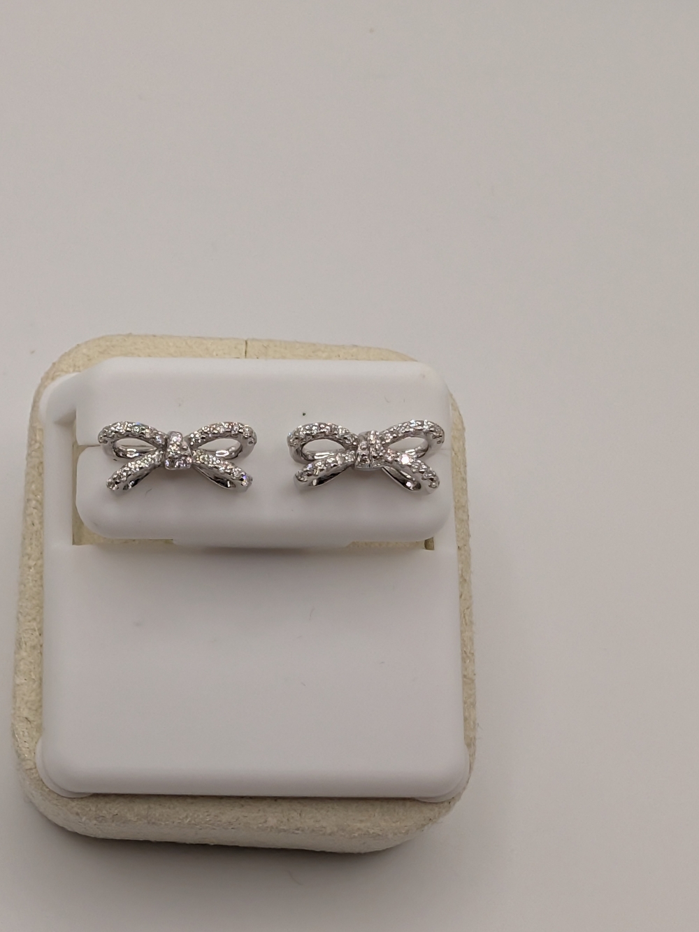 Moissanite 925 Sterling Silver Ribbon Bow Stud Earrings NWT